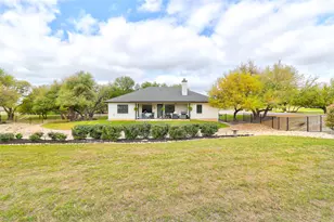 705 Pheasant Mdw, Liberty Hill, TX 78642 - Photo 36