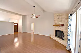2402 Spring Wagon Ln, Austin, TX 78728 - Photo 4