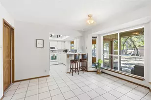 13319 Water Oak Ln, Austin, TX 78729 - Photo 10
