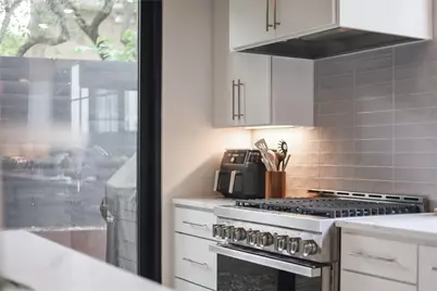 1402 Drake Avenue, Austin, TX 78704 - Photo 8