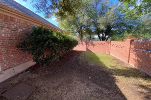 1002 Mesquite Hollow Pl, Round Rock, TX 78665 - Photo 32
