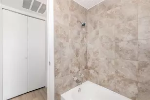 6010 N Lamar Blvd, Austin, TX 78752 - Photo 10