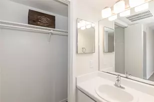 6010 N Lamar Blvd, Austin, TX 78752 - Photo 8