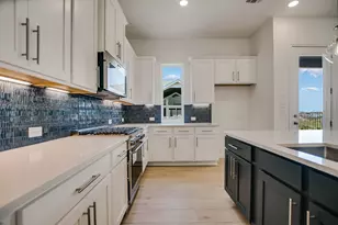 8519 Dongan Dr, Austin, TX 78744 - Photo 8