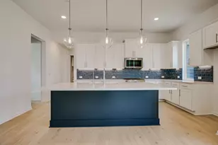 8519 Dongan Dr, Austin, TX 78744 - Photo 6