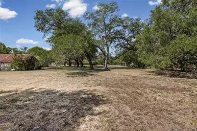 1006 N Blanco Street, Lockhart, TX 78644 - Photo 6