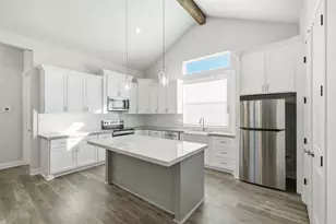 200 Waikakaaua Dr, Bastrop, TX 78602 - Photo 4