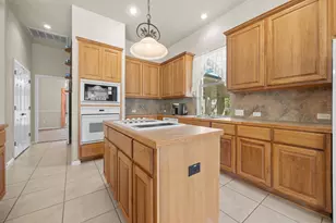 105 Oak Plaza Dr, Georgetown, TX 78628 - Photo 18