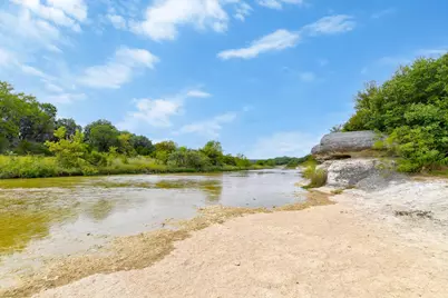 105 Oak Plaza Drive, Georgetown, TX 78628 - Photo 40