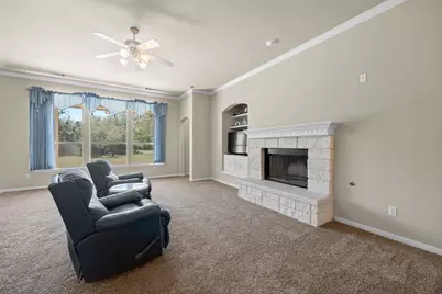 105 Oak Plaza Drive, Georgetown, TX 78628 - Photo 10