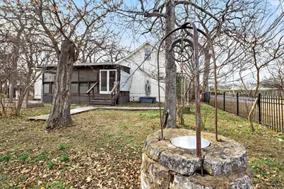 409 N North Main Street, Burnet, TX 78611 - Photo 36