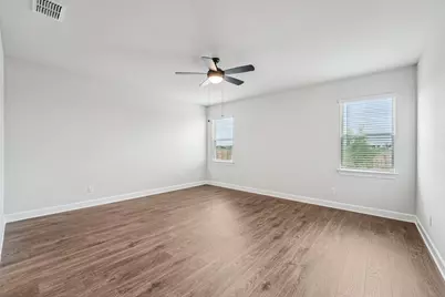 501 W Luna Blue Lane, Jarrell, TX 76537 - Photo 6
