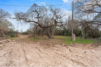 11423 US Hwy 77, Lexington, TX 78947 - Photo 6