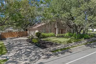 11306 Pickfair Dr, Austin, TX 78750 - Photo 2