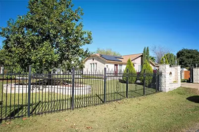 202 Spring Garden Drive, Hutto, TX 78634 - Photo 2