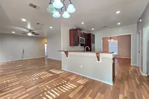 6 Sunflower Cir, New Braunfels, TX 78130 - Photo 8