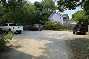 1504 W Koenig Ln, Austin, TX 78756 - Photo 6