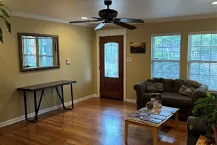 1504 W Koenig Ln, Austin, TX 78756 - Photo 2