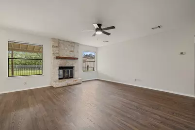8905 Bridgewood Trail, Austin, TX 78729 - Photo 8