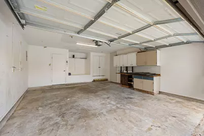 8905 Bridgewood Trail, Austin, TX 78729 - Photo 38
