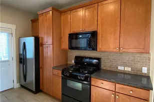 1601 Miriam Ave, Austin, TX 78702 - Photo 6