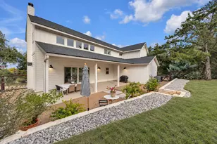 501 Alva Dr, Briarcliff, TX 78669 - Photo 1