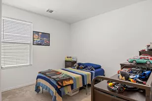 36 Trinity Cir, Lockhart, TX 78644 - Photo 16