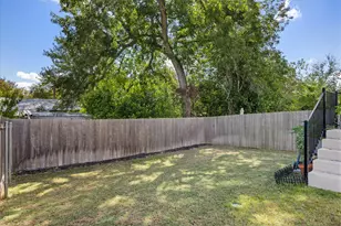 36 Trinity Cir, Lockhart, TX 78644 - Photo 22