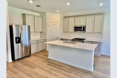 174 Coopers Hawk Crest, Cedar Creek, TX 78612 - Photo 2