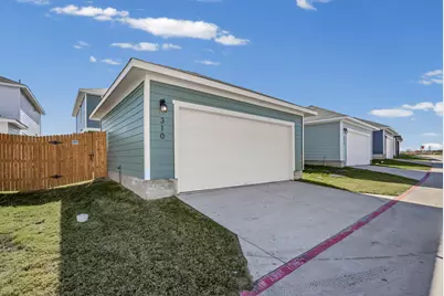 310 Puerto Plata Avenue, Bastrop, TX 78602 - Photo 24