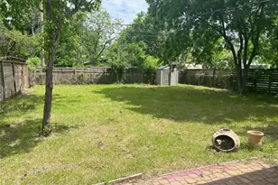 512 Krebs Ln, Austin, TX 78704 - Photo 20