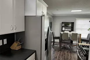 512 Krebs Ln, Austin, TX 78704 - Photo 16