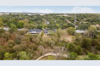 4704 Roundup Trail, Austin, TX 78745 - Photo 32