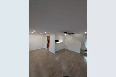 13303 Lyndhurst Street #B, Austin, TX 78729 - Photo 4