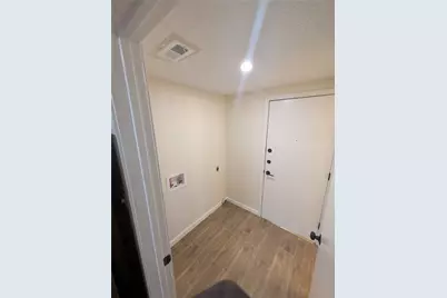 13303 Lyndhurst Street #B, Austin, TX 78729 - Photo 8