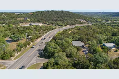 18506 E Lakeview Drive, Jonestown, TX 78645 - Photo 4