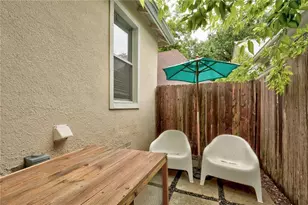 1110 W 22nd St, Austin, TX 78705 - Photo 24