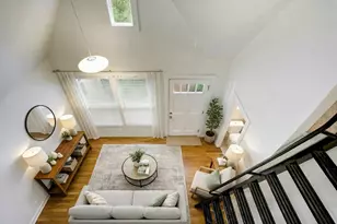 1110 W 22nd St, Austin, TX 78705 - Photo 2