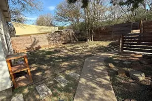 1313 Delano St, Austin, TX 78721 - Photo 26