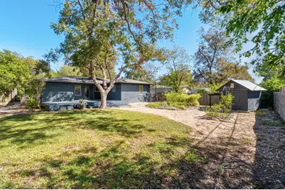 1303 Glencrest Drive, Austin, TX 78723 - Photo 18