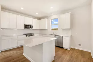 205 Hatcreek Dr, Liberty Hill, TX 78642 - Photo 8