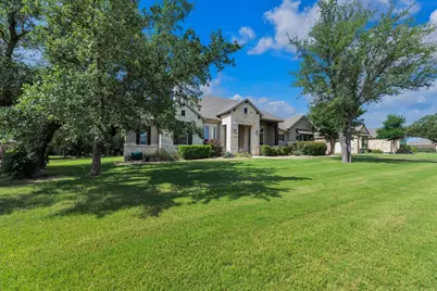 121 Umbrella Sky, Liberty Hill, TX 78642 - Photo 2