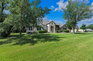 121 Umbrella Sky, Liberty Hill, TX 78642 - Photo 2