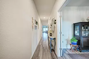 1646 Homestead Farms Dr, Round Rock, TX 78665 - Photo 4