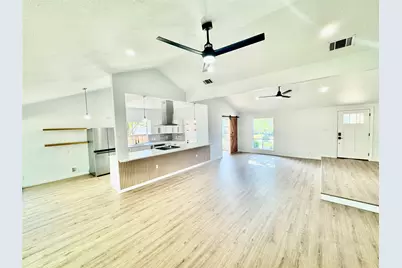 9506 Stonebridge Drive, Austin, TX 78758 - Photo 12