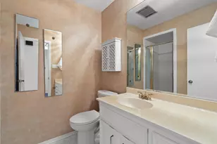5724 N Scout Island Cir, Austin, TX 78731 - Photo 38