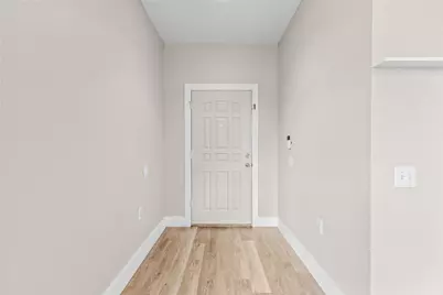 5501 S Hearsey Drive, Austin, TX 78744 - Photo 14