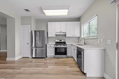 5501 S Hearsey Drive, Austin, TX 78744 - Photo 6