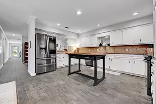 11133 Pinehurst Dr, Austin, TX 78747 - Photo 14