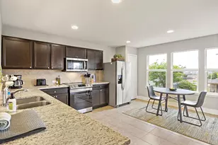 128 Alamosa Creek Ln, Georgetown, TX 78633 - Photo 4